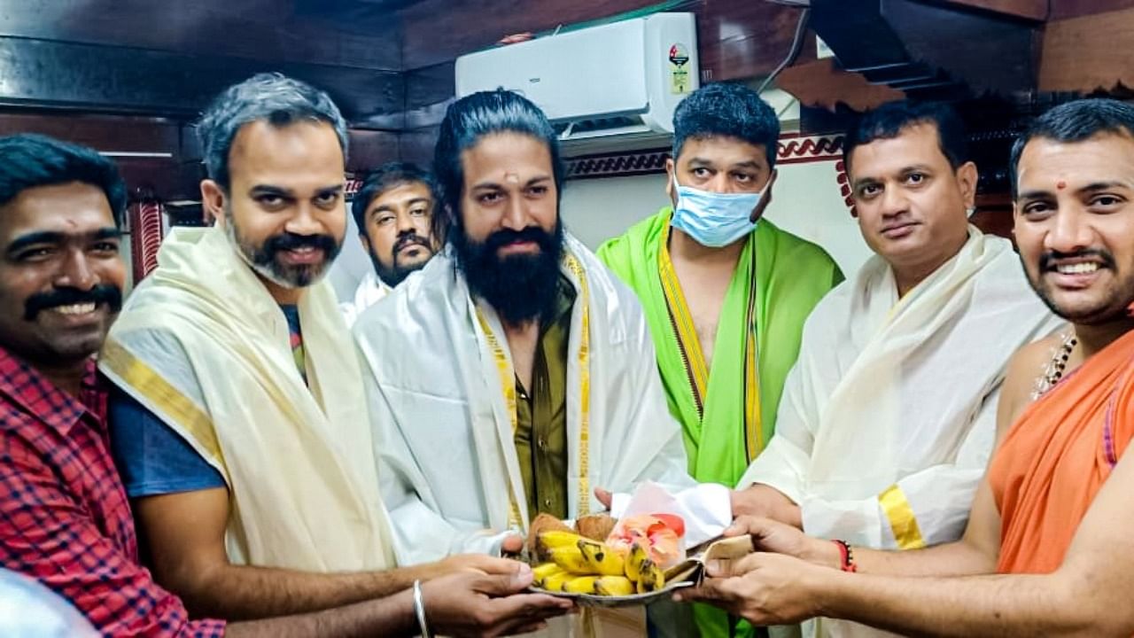 The KGF-2 team visited the famous Kollur Mookambika temple to offer special prayers and sought blessings from the goddess. Credit: Twitter/@HombaleFilms