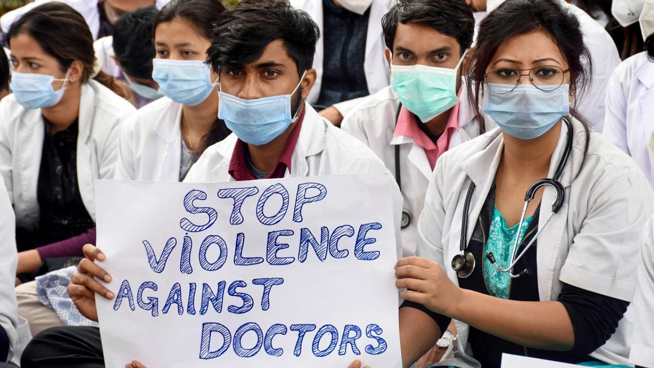 The Federation of All India Medical Association (FIAMA) also has supported the doctors' protest. Credit: PTI File Photo