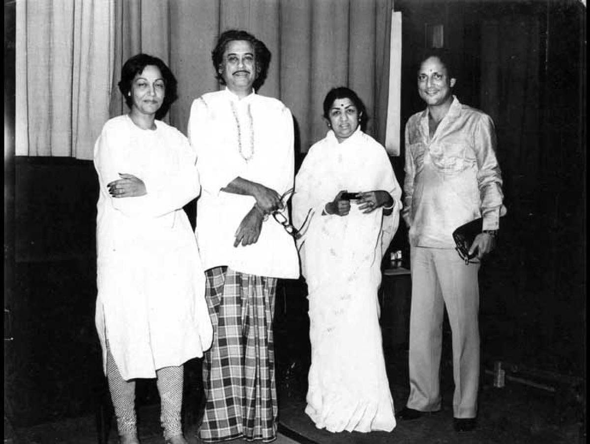 Music director Usha Khanna, Kishore Kumar and Lata. The legendary singer had said she enjoyed singing duets with Kishore.