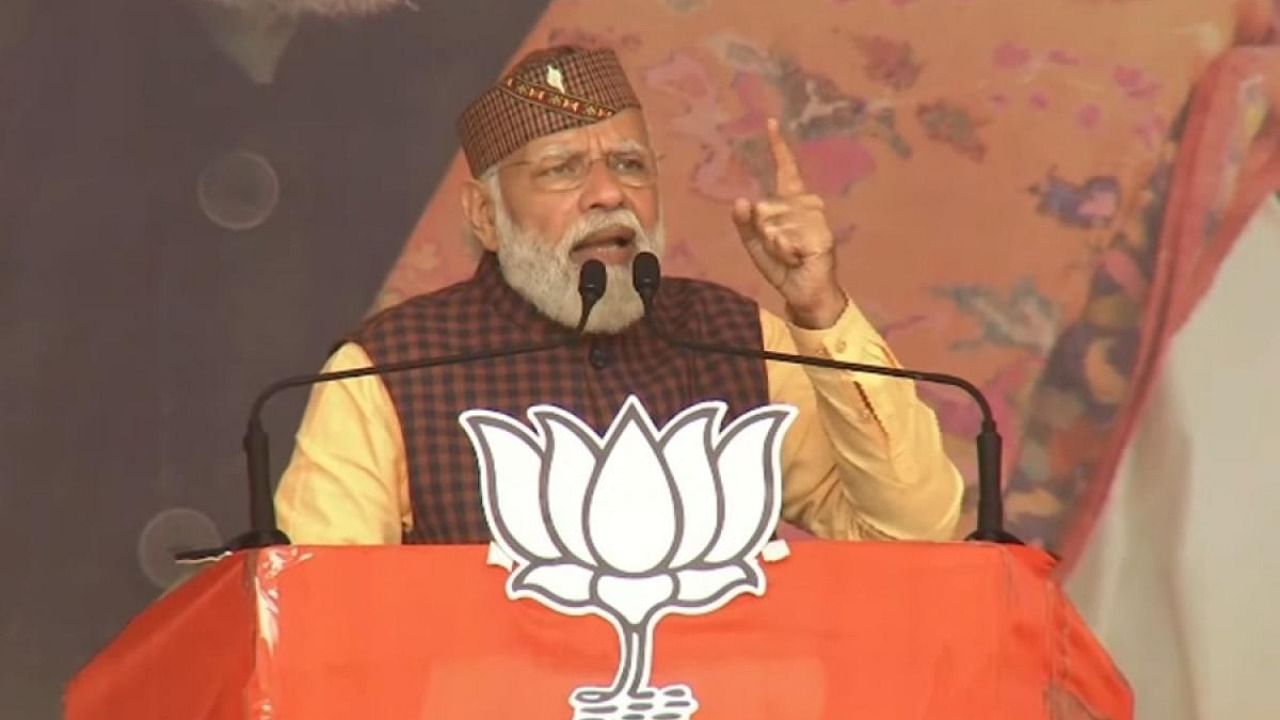 Prime Minister Narendra Modi addressing a public meeting in Rudrapur. Credit: IANS photo