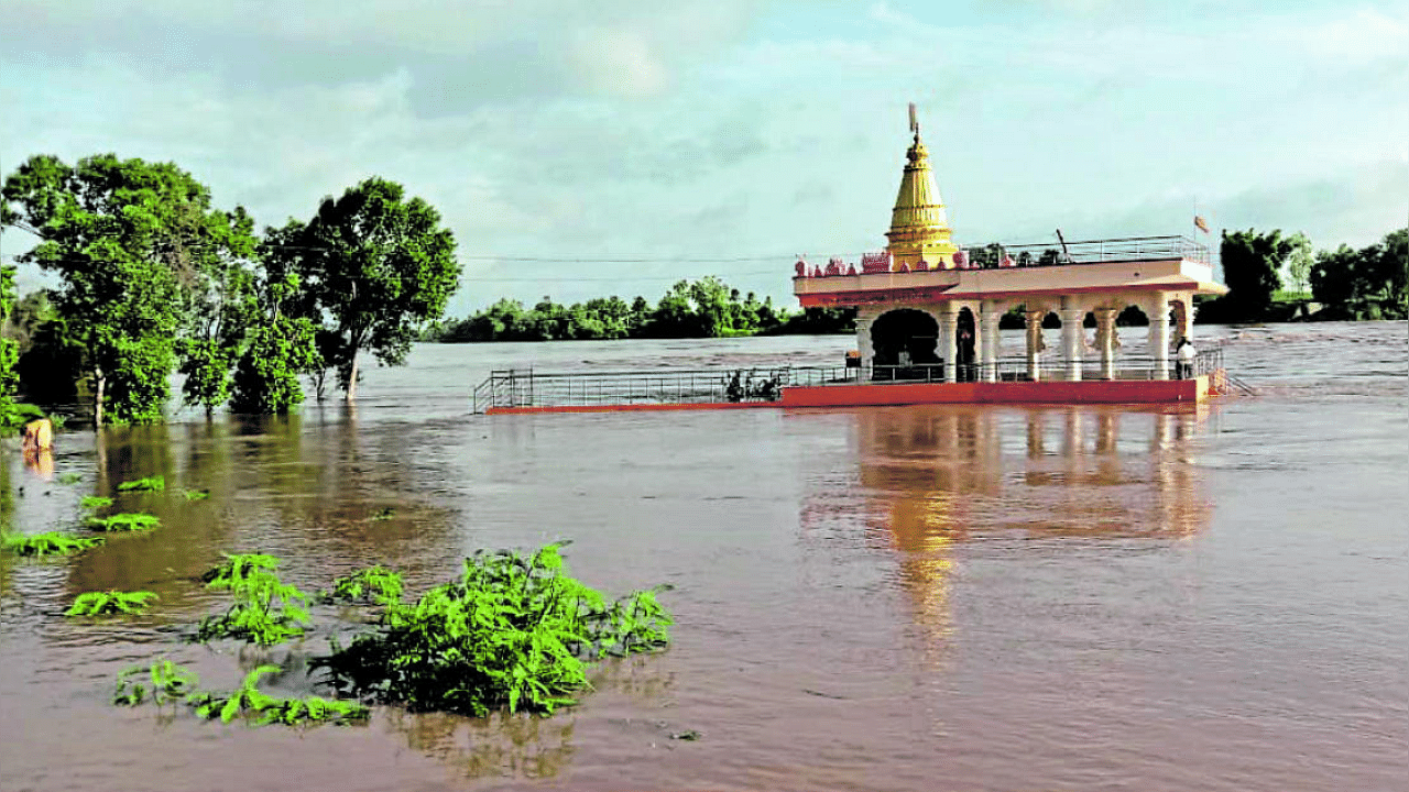 A file photo of a swollen River Krishna in Belagavi district. Credit: DH Photo