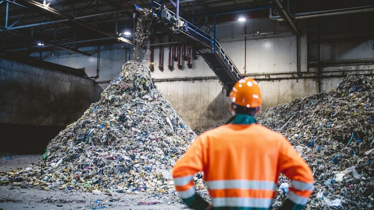 <div class="paragraphs"><p>Officials said the order was issued as they do not have an idea of the total quantity of waste produced by bulk generators. (Representational image)</p></div>
