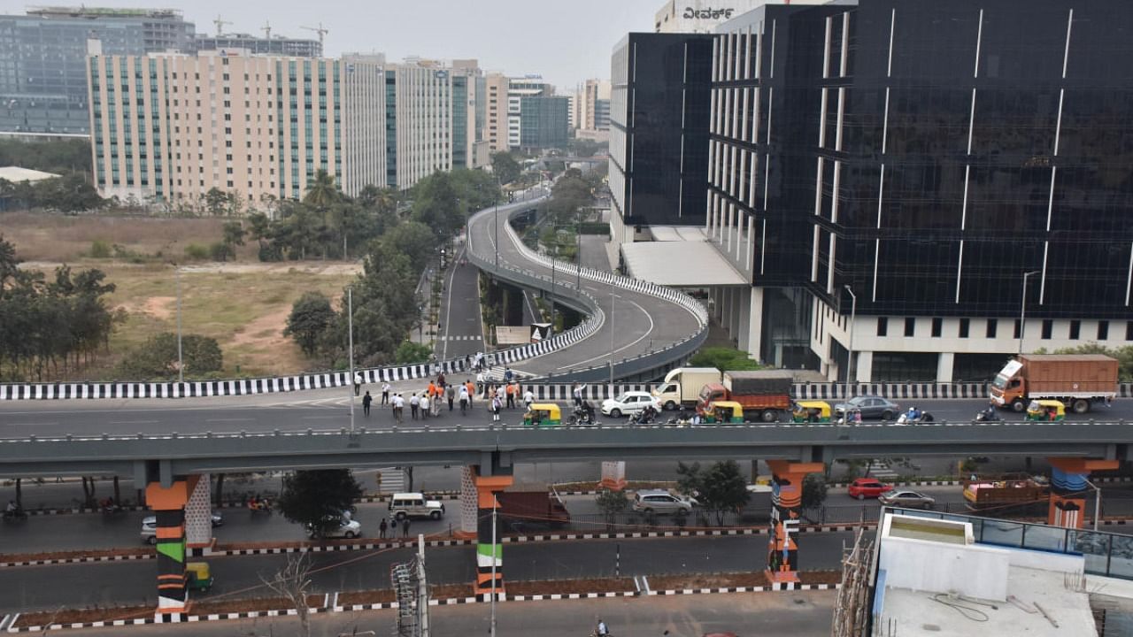 The flyover is expected to reduce by 70% the traffic congestion around the Embassy Manyata Business Park that straddles Hebbal, Nagavara and Thanisandra areas. Credit: DH Photo/B K Janardhan