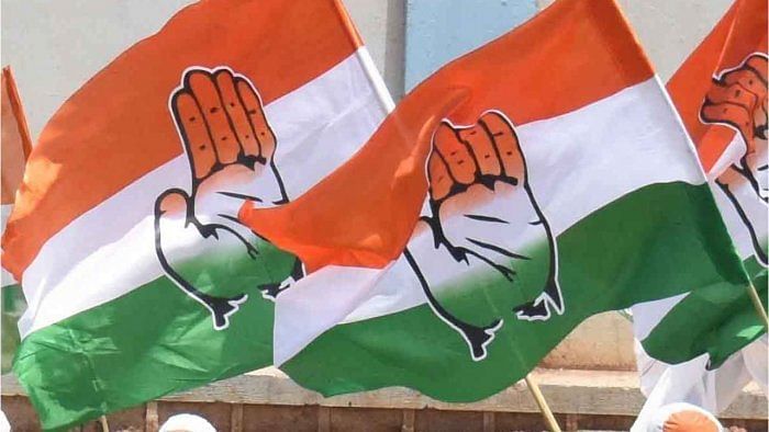 Ahead of the February 14 polls, the Congress had made all its 37 candidates take oath before Hindu, Muslim and Christian deities and made them sign affidavits promising not to defect from the party if they are elected. Credit: DH File Photo