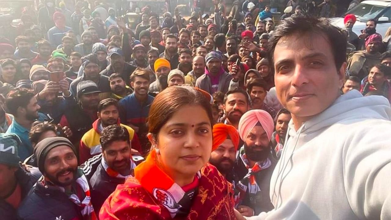 Actor Sonu Sood in support of his sister and Congress candidate Malvika Sood Sachar, during an election campaign in Punjab. Credit: PTI Photo