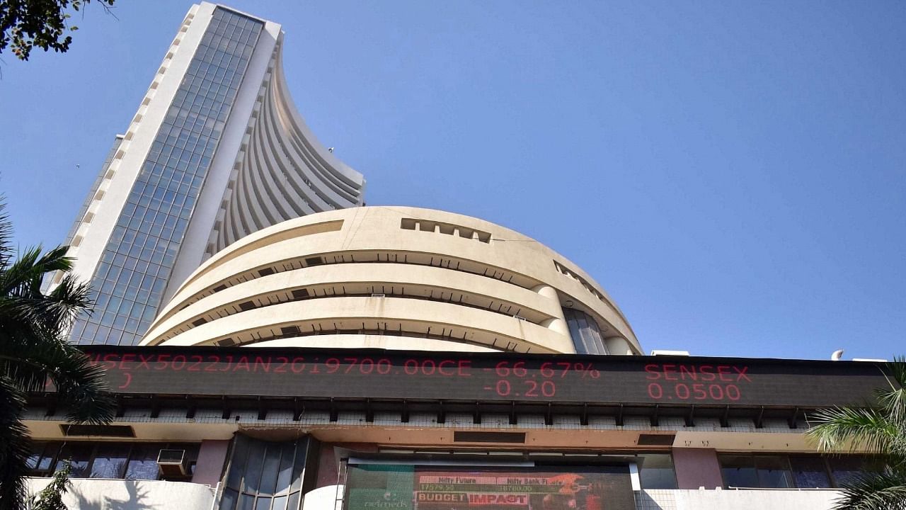 Both Nifty/Sensex ended the week with losses of 98/320 points (-0.6 per cent each) to close at 17,276/57,833. Credit: IANS Photo