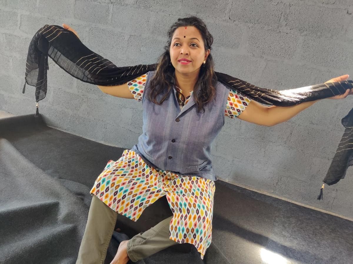 Nayana Sooda during a rehearsal session. She essays the role of Akkai in the play. It will be staged at Ravindra Kalakshetra in Bengaluru on March 6. 