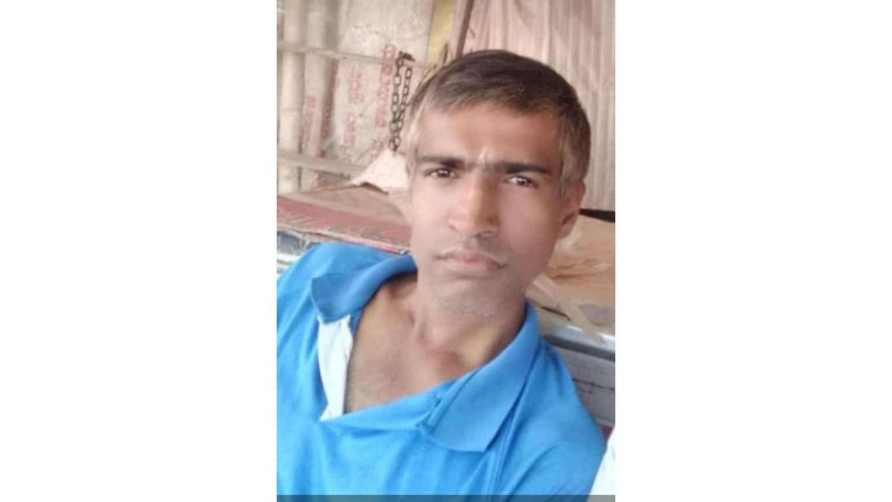 Krishna, who is said to be a BJP supporter and Bajrang Dal worker, chased Naik and showered blows on his stomach and left him in a poor state. Credit: Special Arrangement