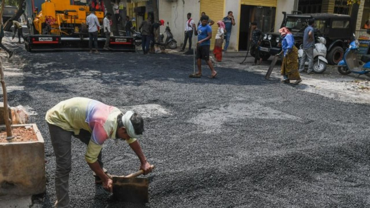 It shouldn't be difficult for the BBMP to post basic details of roadworks, the contractor's name, the money spent and the defect liability, say people in the know. Credit: DH File Photo