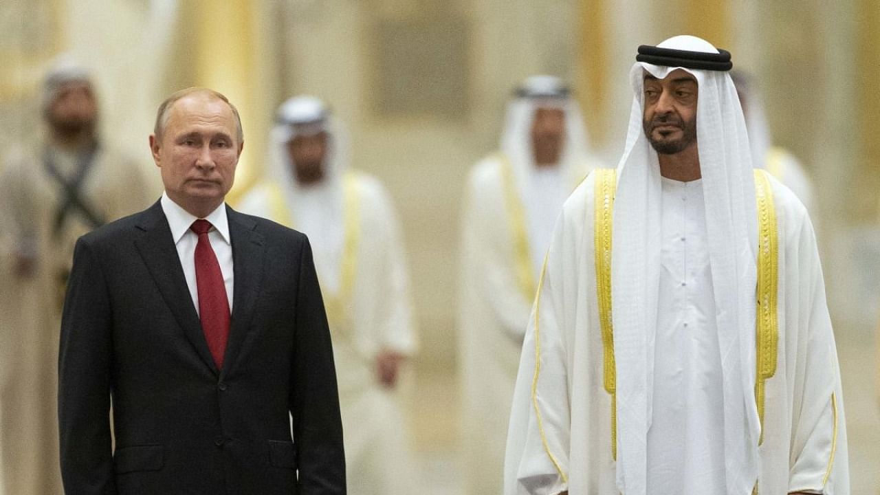 Russian President Vladimir Putin (left) and Abu Dhabi Crown Prince Sheikh Mohammed bin Zayed. Credit: AP/PTI file photo