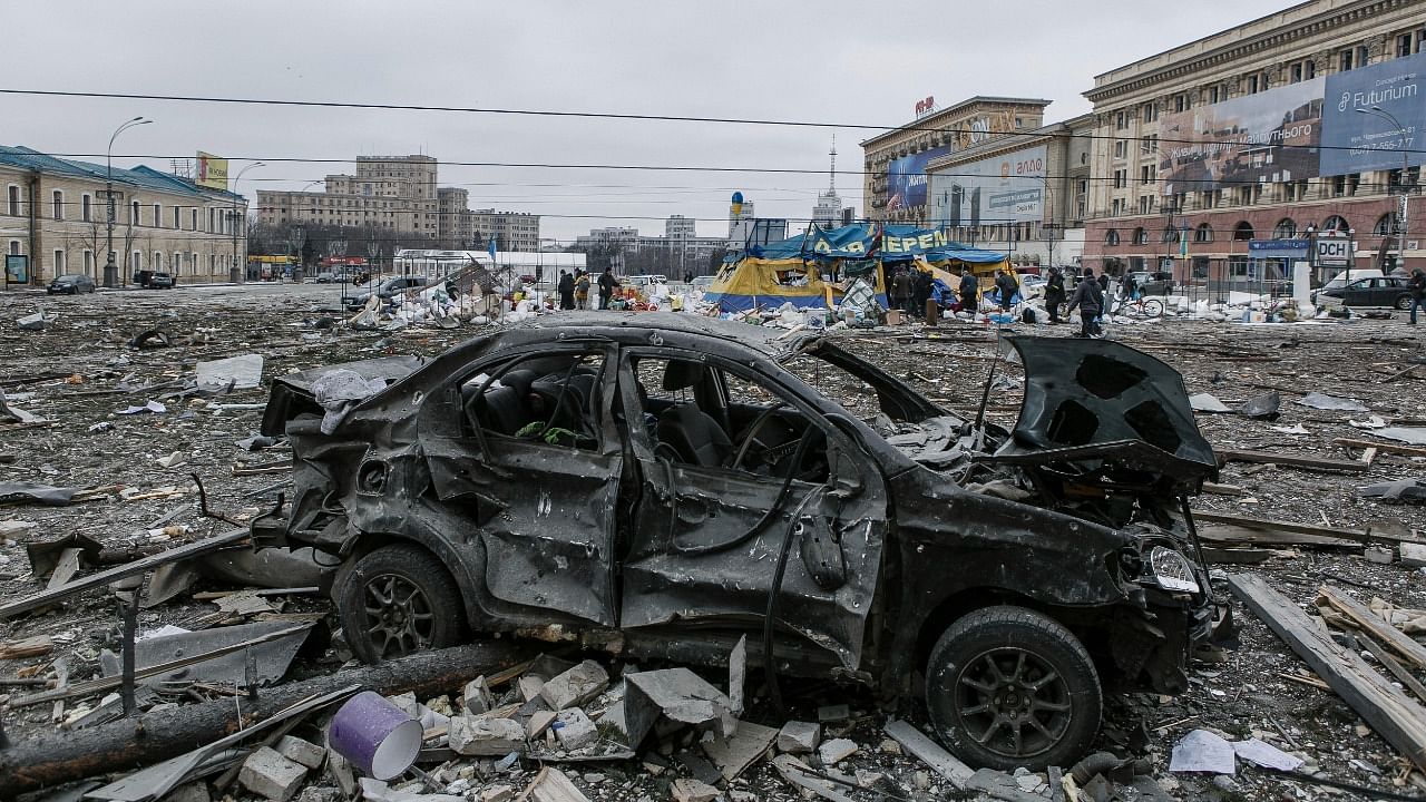 Casualties mounted and reports emerged that more than 70 Ukrainian soldiers were killed after Russian artillery recently hit a military base in Okhtyrka, a city between Kharkiv and Kyiv, the capital. Credit: AP/PTI Photo