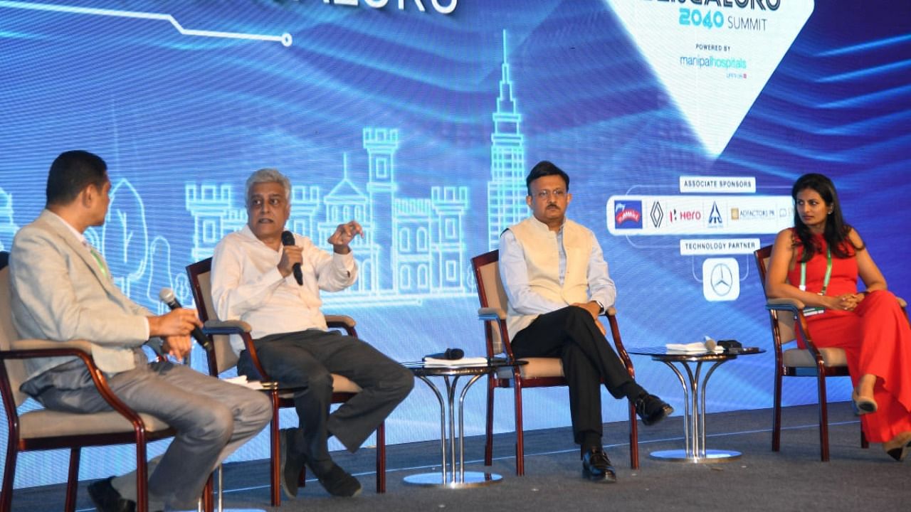 BBMP Chief Commissioner Gaurav Gupta, urban planner Naresh Narasimhan and Brigade Group's executive director Nirupa Shankar at the Bengaluru 2040 Summit. Credit: DH Photo