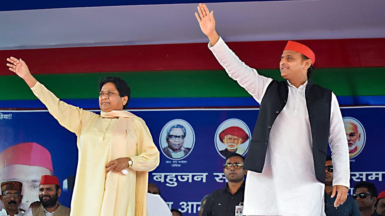 Samajwadi Party President Akhilesh Yadav and Bahujan Samaj Party chief Mayawati. Credit: PTI File Photo