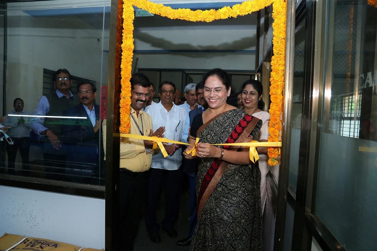 Chief Executive Officer (CEO) and member of Advisory Council, PES Trust, Umadevi S Y inaugurates Power Loom Training Centre for Women at SCEM in Adyar.