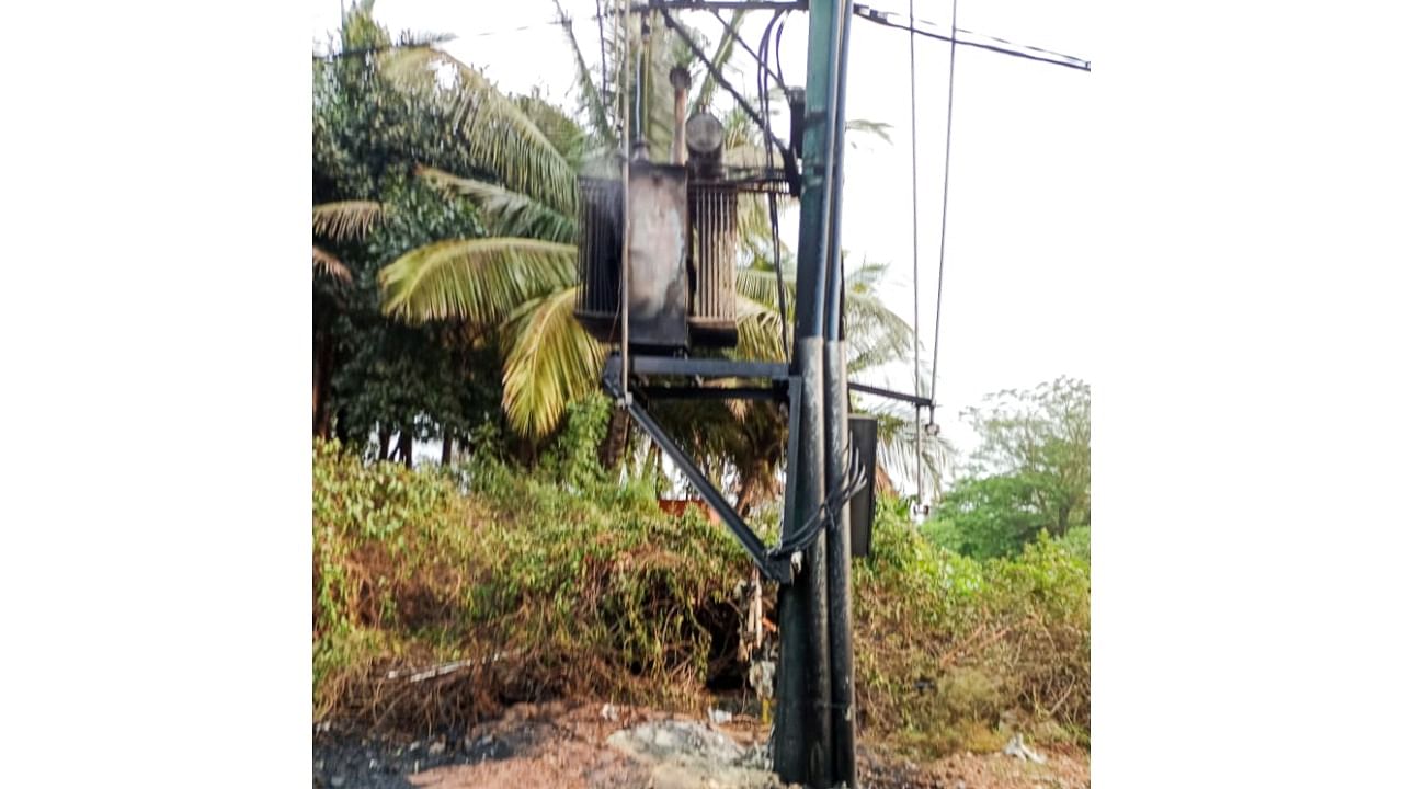 The transformer installed by Bescom close to Manganahalli bridge in Jnanabharathi limits exploded into a ball of fire spilling oil all over. 
