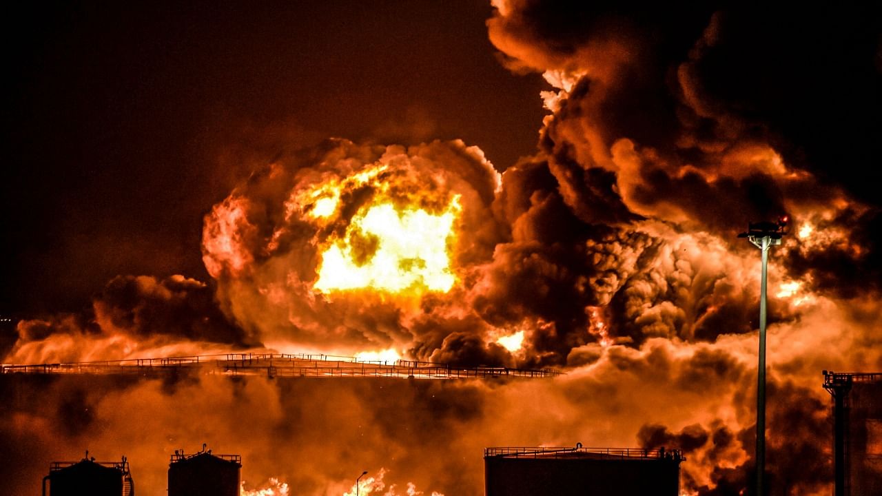 Smoke and flames rise from a Saudi Aramco oil facility in Saudi Arabia's Red Sea coastal city of Jeddah. Credit: AFP Photo