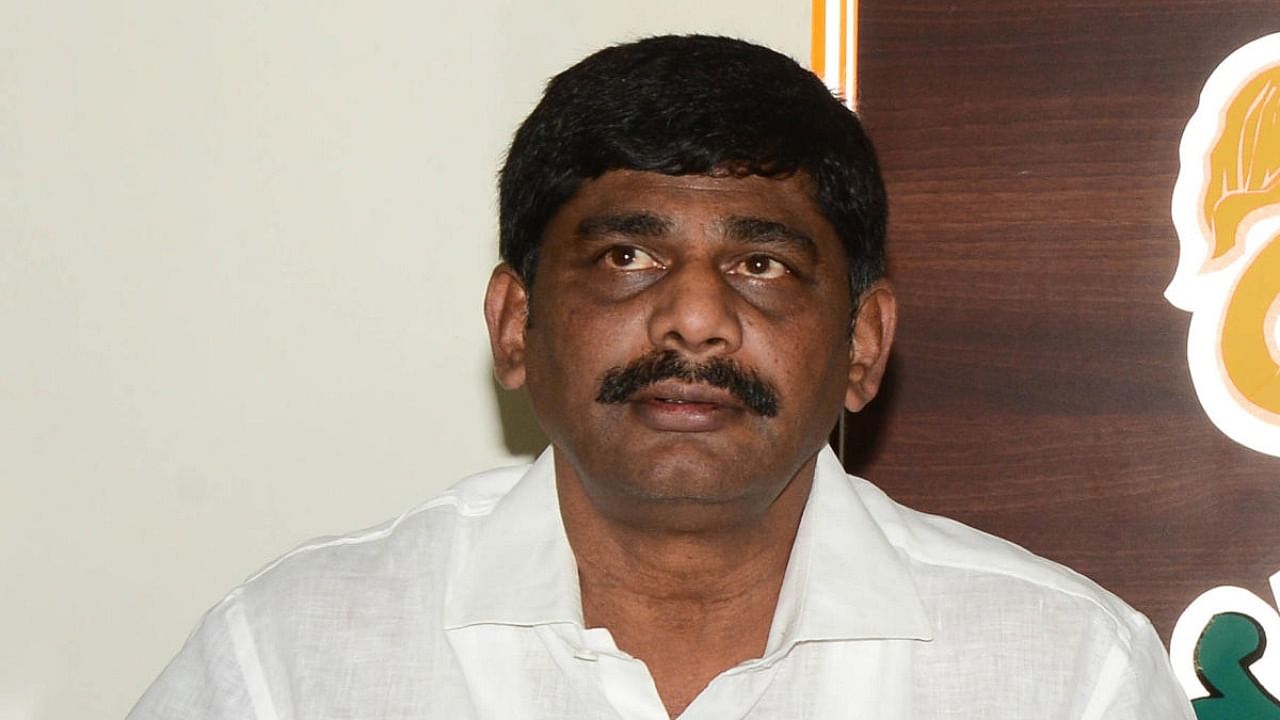 D K Suresh was among a group of MPs who held a conference seeking a probe into corruption allegations in Karnataka. Credit: DH File Photo