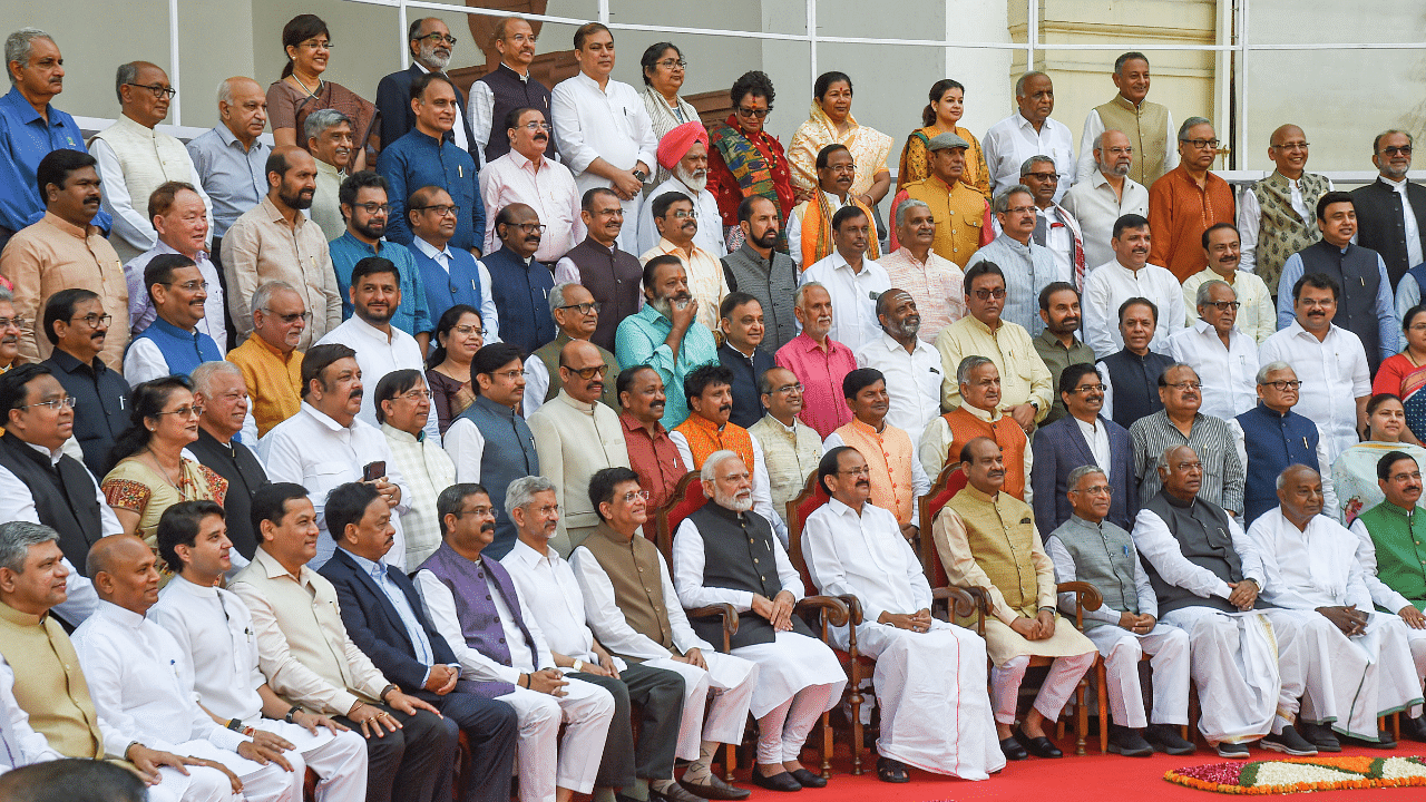 Retiring members of Rajya Sabha during a photo session with Prime Minister Narendra Modi, Rajya Sabha Chairman M Venkaiah Naidu, Dy Chairman Harivansh Narayan Singh and Lok Sabha Speaker Om Birla. Credit: PTI Photo