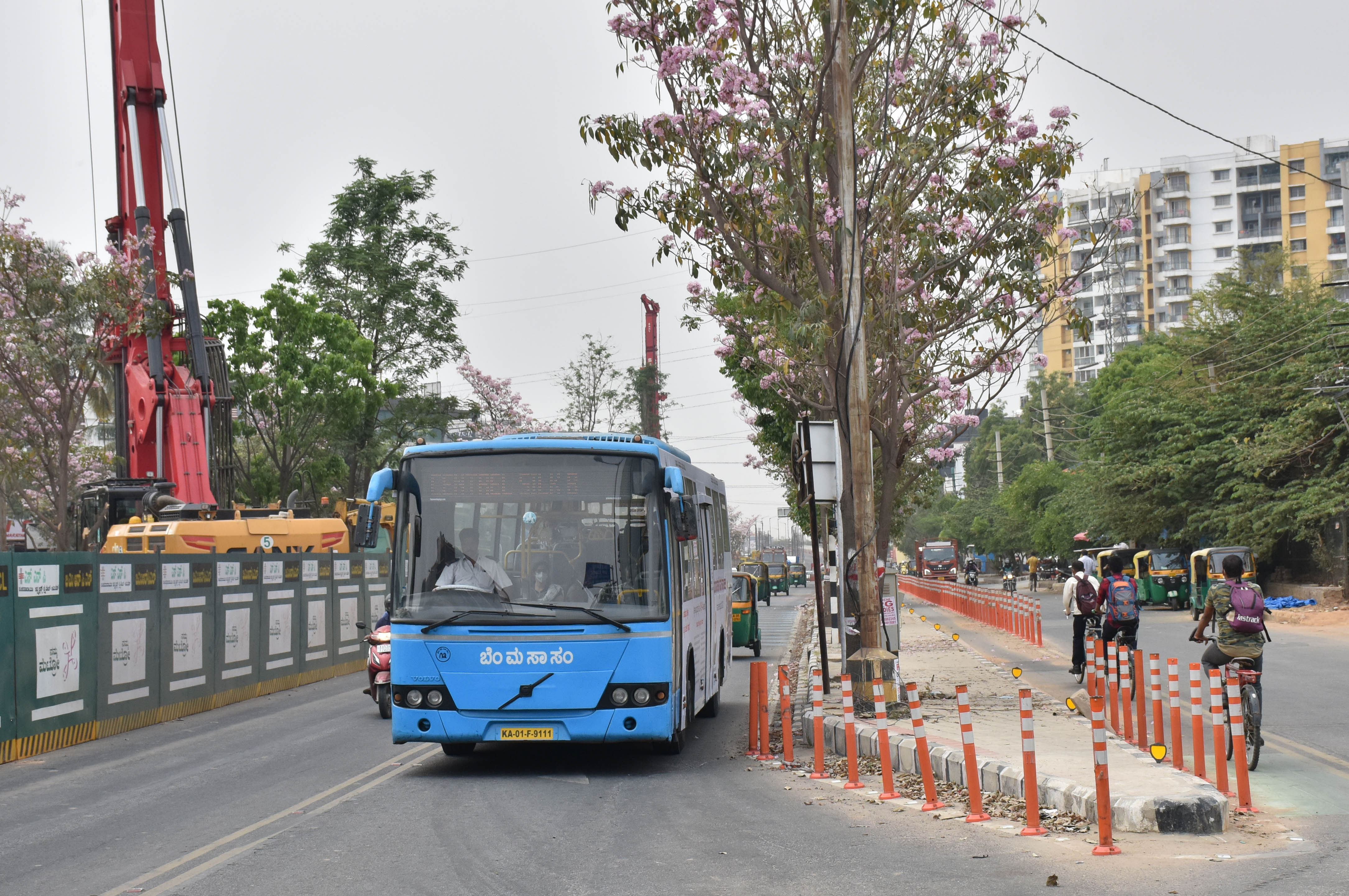 Global studies have established that Bus Priority Lanes make public transport commute faster and safer. For instance, a study on the bus corridors in Bogota after the implementation of the TransMilenio Bus Rapid Transit (BRT) system showed an overall reduction of injury crashes to the extent of 48 to 60%. Credit: DH Photo