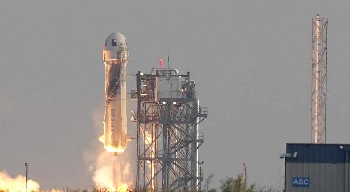 Amazon's Blue Origin rocket. Credit: AP