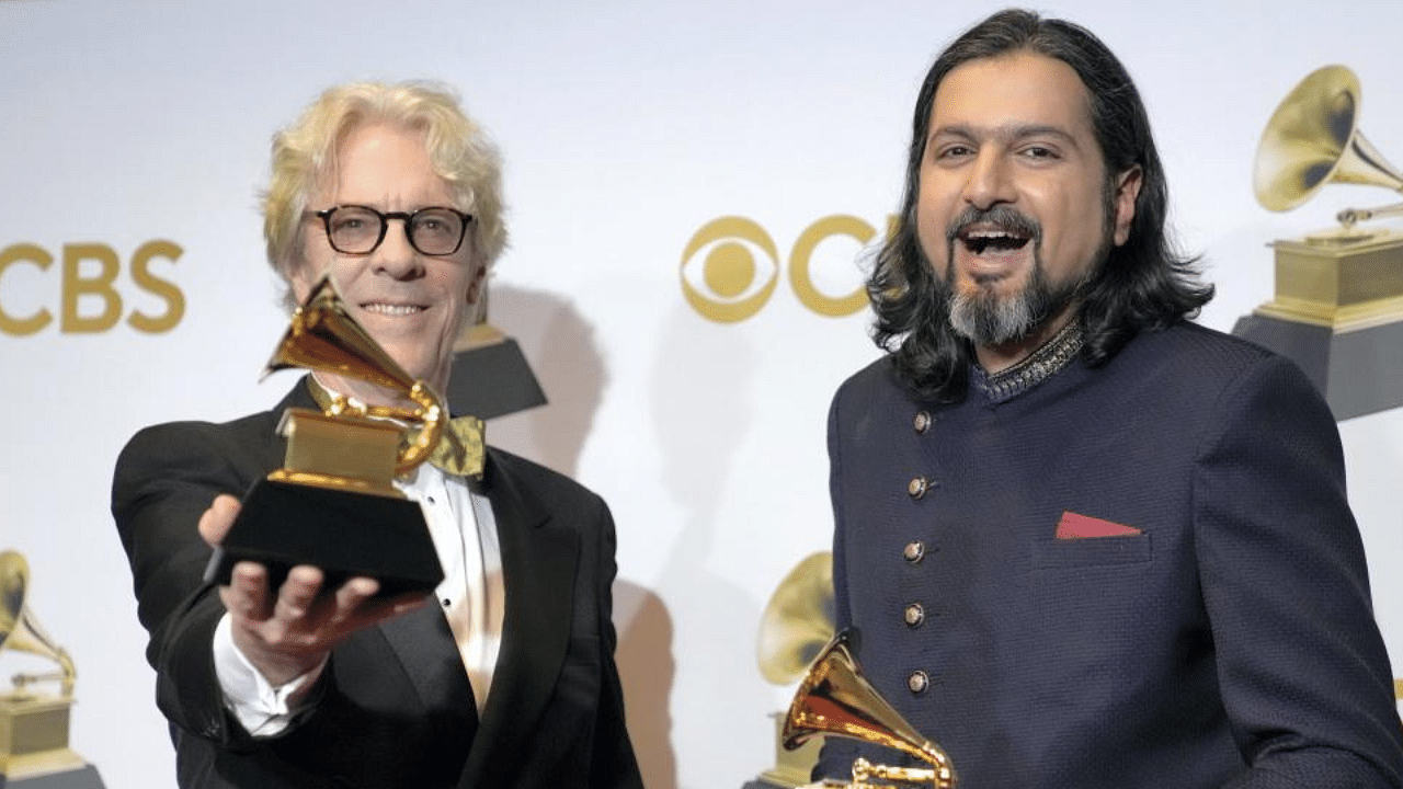 Stewart Copeland, left, and Ricky Kej pose at the Grammys 2022. Credit: AP Photo/PTI Photo
