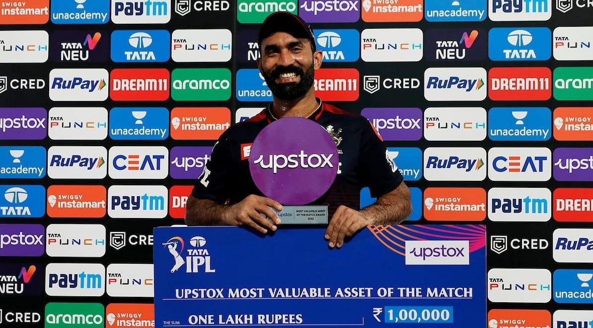 RCB's Dinesh Karthik won man of the match award for his knock against Rajasthan Royals. He remained unbeaten at 44 (24 balls). Picture Credit: IPL/Twitter via IANS