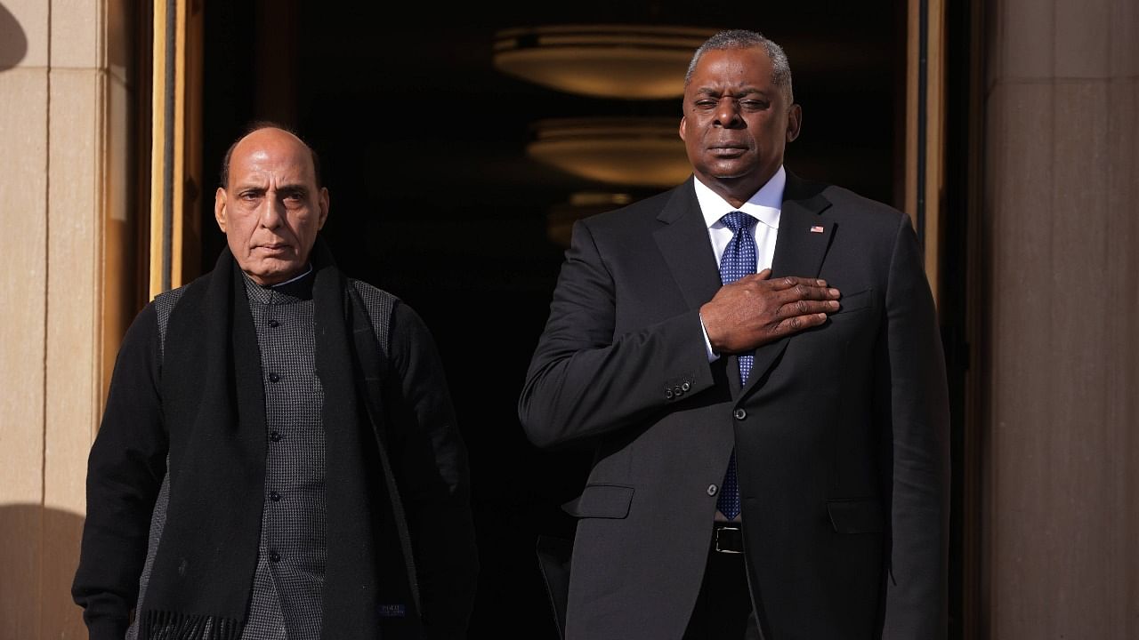 US Secretary of Defense Lloyd Austin (R) welcomes Defense Minister Rajnath Singh (L) during an enhanced honour cordon at the Pentagon April 11, 2022 in Arlington, Virginia. Credit: Reuters Photo