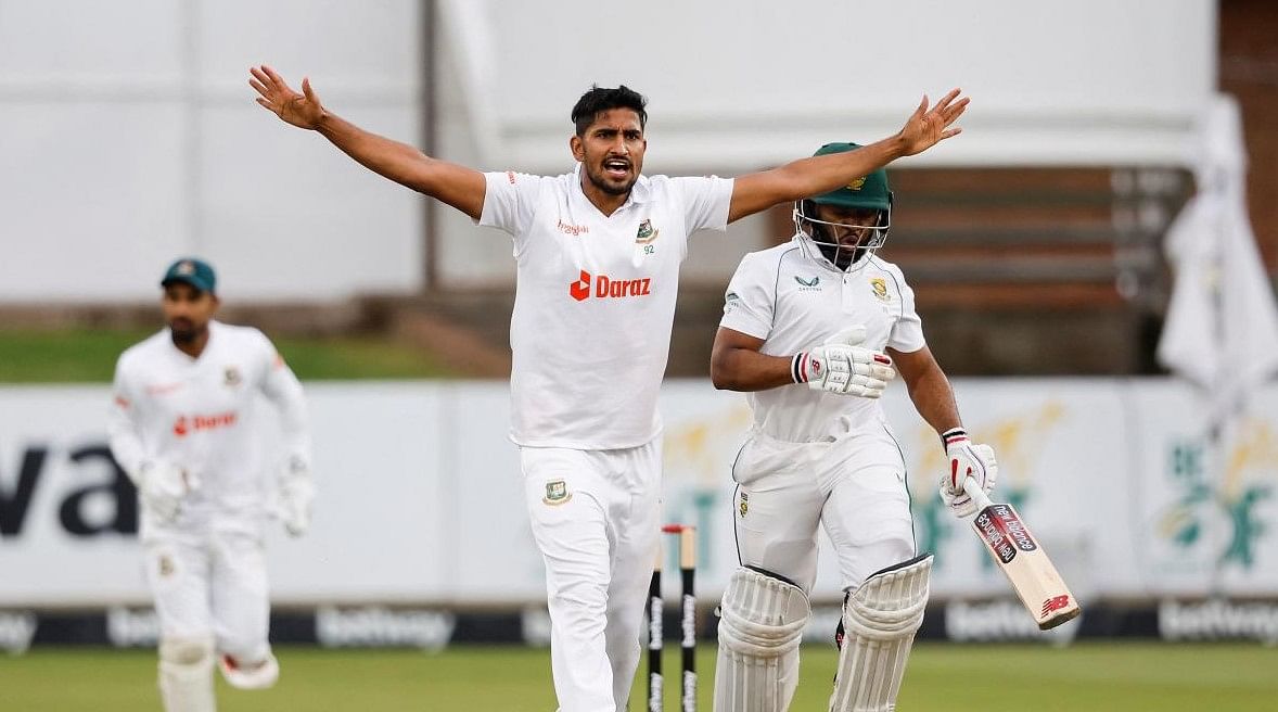 Bangladesh's Khaled Ahmed (C) unsuccessfully appeals for the dismissal of South Africa's Temba Bavuma (R) during the third day of the second Test cricket match between South Africa and Bangladesh at St George's Park in Gqeberha  Picture credit: AFP
