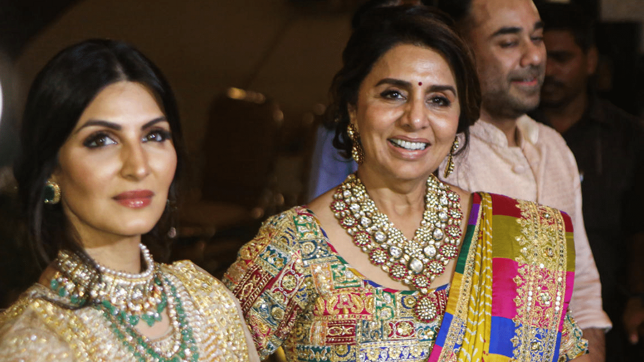 Neetu and Riddhima during Ranbir and Alia's wedding. Credit: PTI Photo
