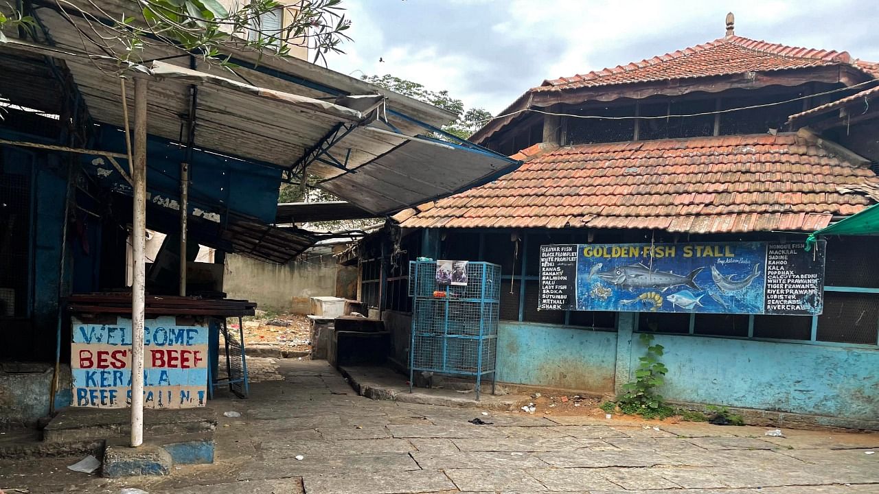 Johnson Market is one 12 such locations in shambles across Bengaluru. Credit: DH File Photo