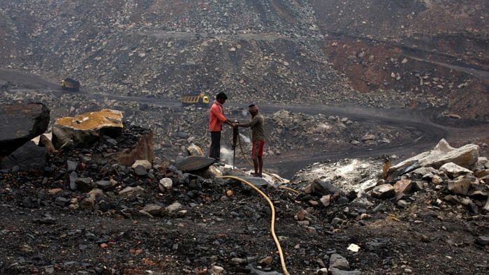 <div class="paragraphs"><p>Representative image of a coal mine.</p></div>