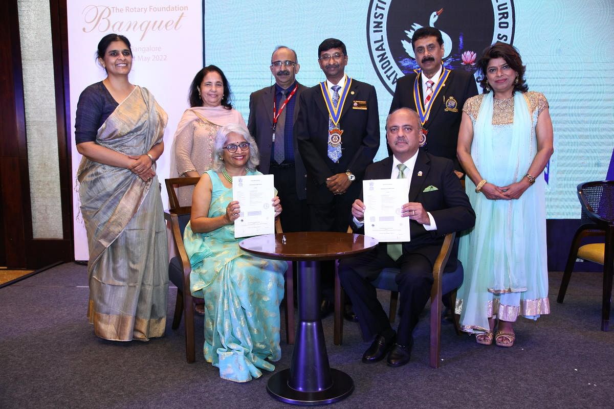 Seated: Dr.Pratima Murthy, Director NIMHANS, Rotarian Shekhar Mehta, President of Rotary International. Standing, (L to R) Dr. Suvarna Alladi, Rtn Seema Sibbal, Dr. Girish Rao, Rtn Srikanth Bhagavat, President, Rotary Club of Bangalore Midtown, Rtn. Fazal Mahmood, District Governor District 3190, Rtn Namrataa Bhatia, Secretary Rotary Club of Bangalore Midtown during a program to promote brain health in Karnataka by NIMHANS and Rotary Bangalore Midtown. Credit: DH Photo