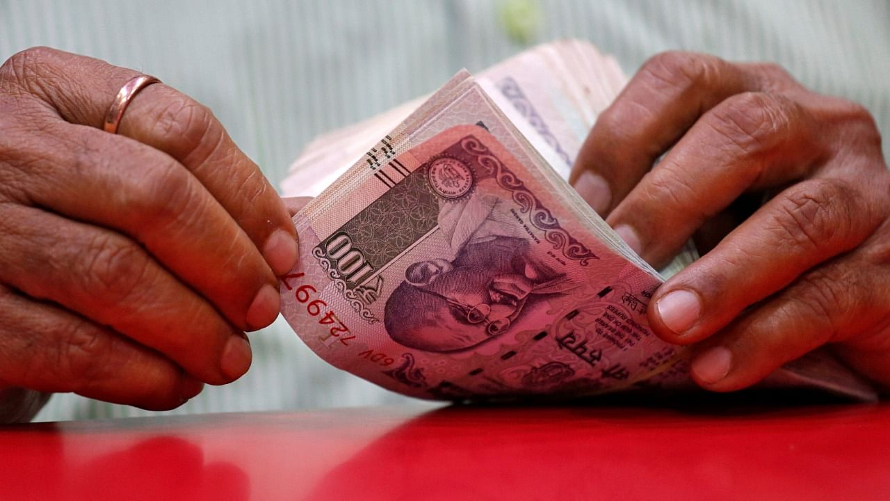 On Wednesday, the rupee had settled at 76.40. Credit: Reuters Photo