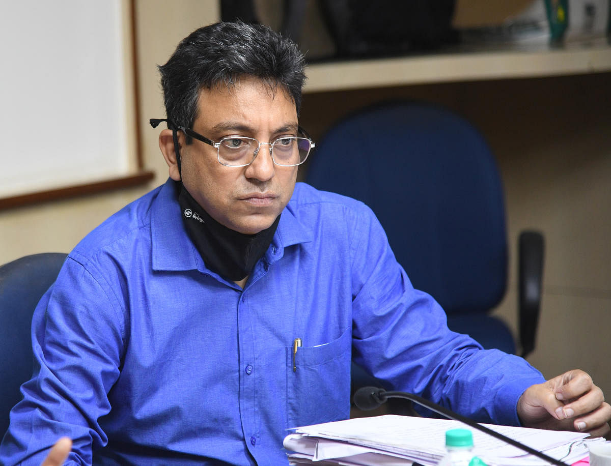 Tushar Girinath, Secretary-General of the Revenue and Muzarayi Department, in Bengaluru on Tuesday. Credit: DH Photo
