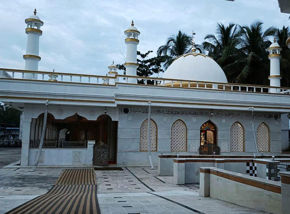 The Abdul Rahman Sha Baba Dargah in Belapu.