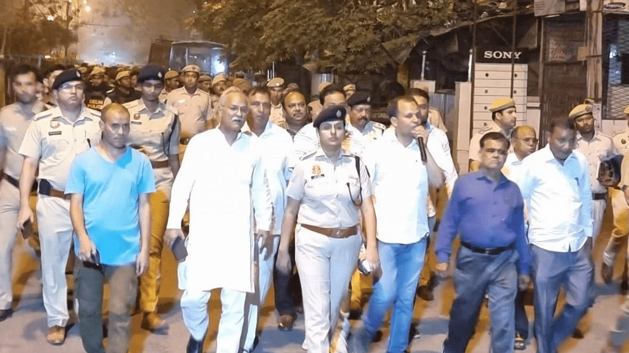 In a few videos and photos, accessed by IANS, Tabrez could be seen participating in the 'Tiranga Yatra' along with Deputy Commissioner of Police. Credit: IANS Photo