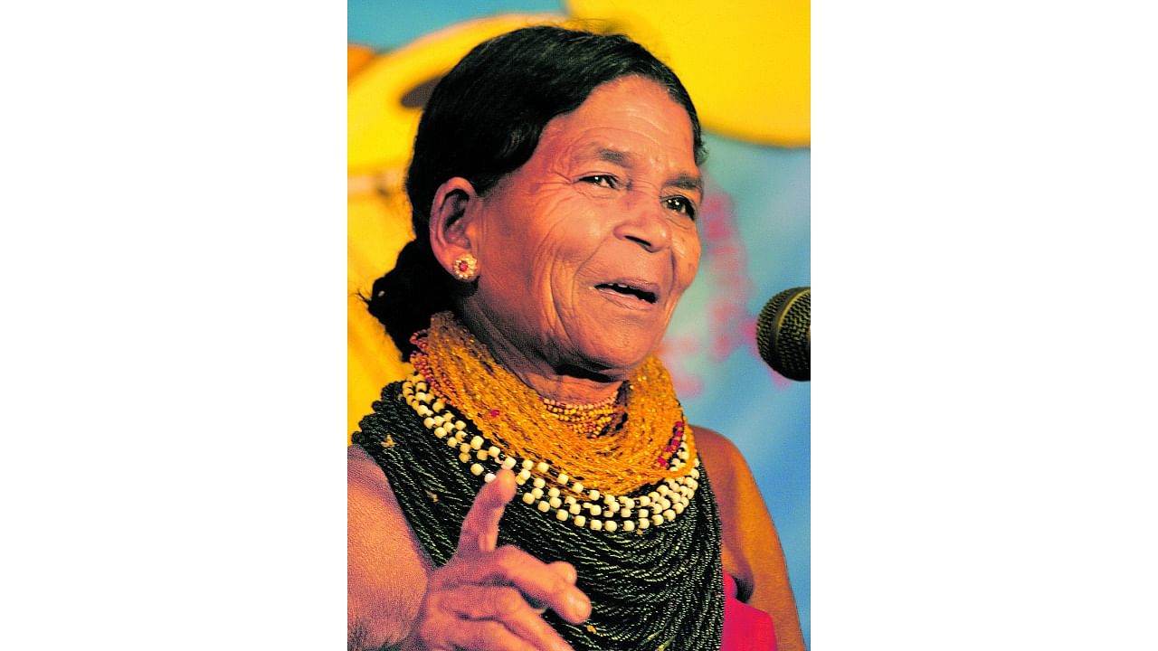 Padma Shri awardee Halakki tribal folk artiste Sukri Bommagowda. Credit: DH Pool