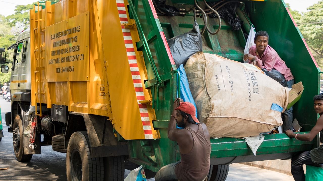 BBMP garbage truck. Credit: DH Photo