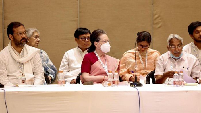 Congress Interim President Sonia Gandhi and party leaders. Credit: IANS Photo