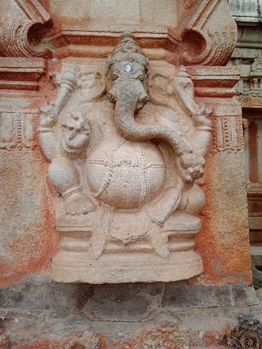 A Ganesha idol on the Ramalingeshwara temple in Avani, Kolar district; a temple pond that can be spotted on the trek; stairway to Avani hill. Photos by author