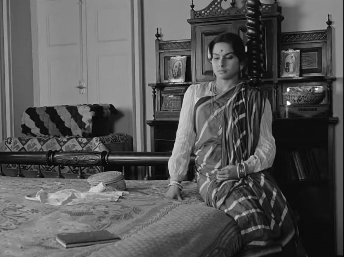 Satyajit Ray's films like 'Charulata' had strong female characters