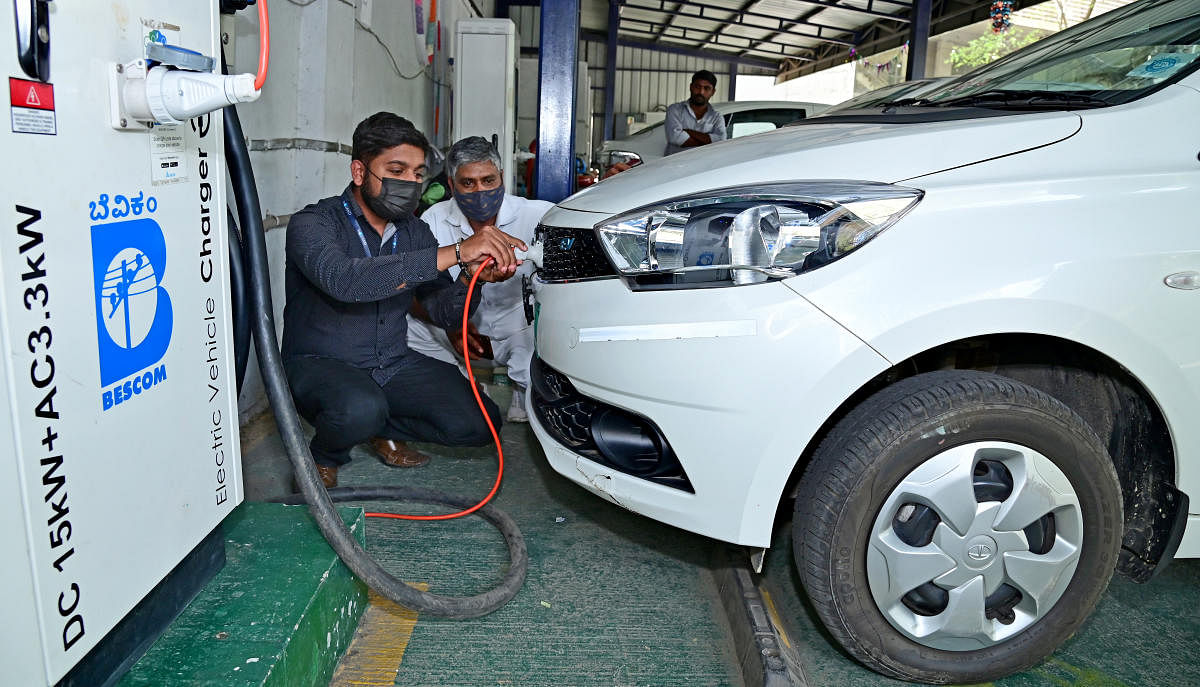 The charging station, set up by Bescom, on the premises of its head office in Bengaluru. Credit: DH File Photo