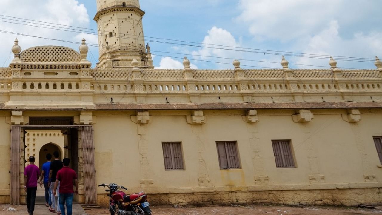 Jamia Masjid in Srirangapatna. Credit: DH Photo