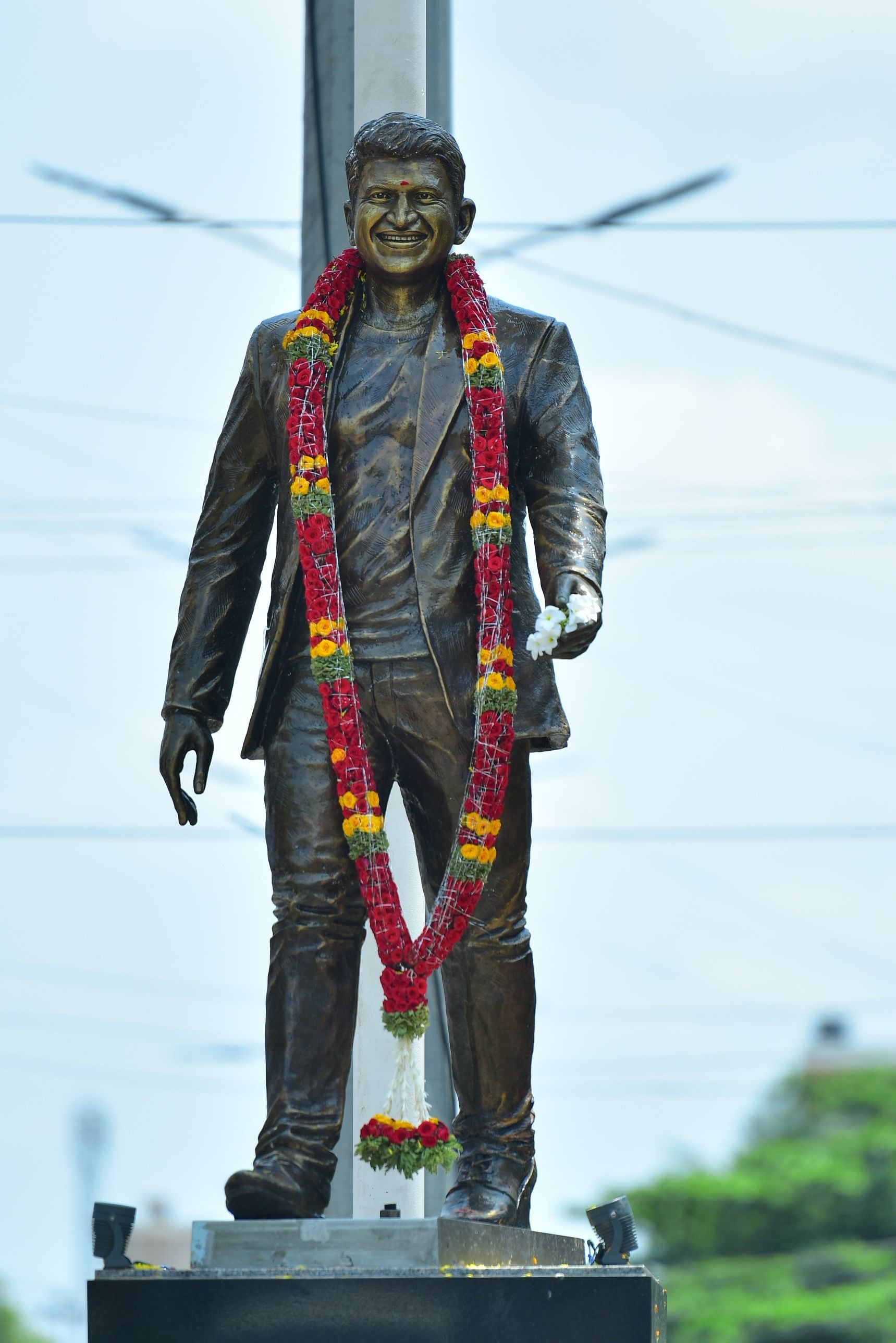 Puneeth Rajkumar's statue was unveiled in Hospete on June 5.