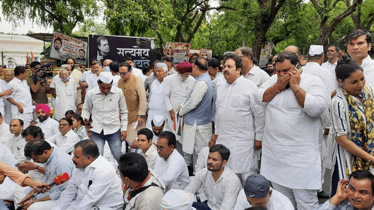 Delhi police detained Congress members outside ED Office during the protest. Credit: IANS Photo