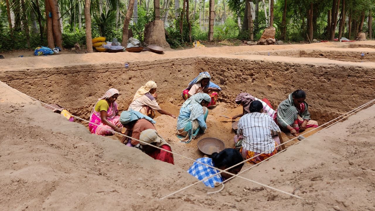 Archaeological excavation underway at Keeladi near Madurai. Credit: DH Photo