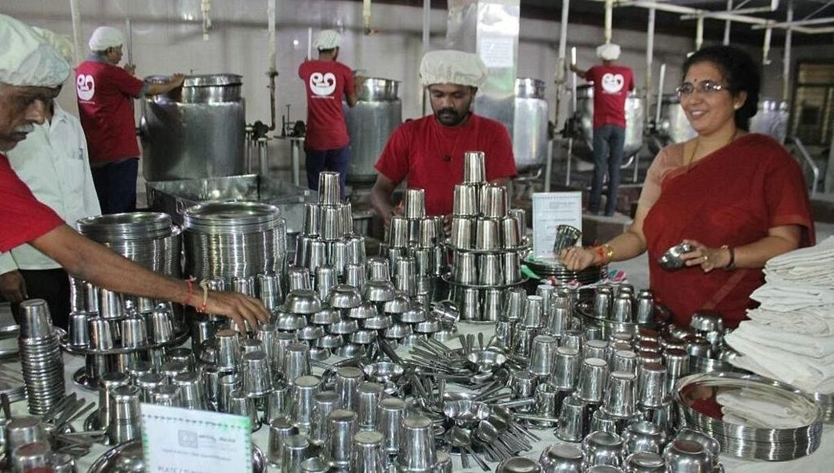 Tejaswini Ananth Kumar (right), founder and managing trustee of Adamya Chetana, runs a ‘plate bank’ with 10,000 steel cutlery sets.