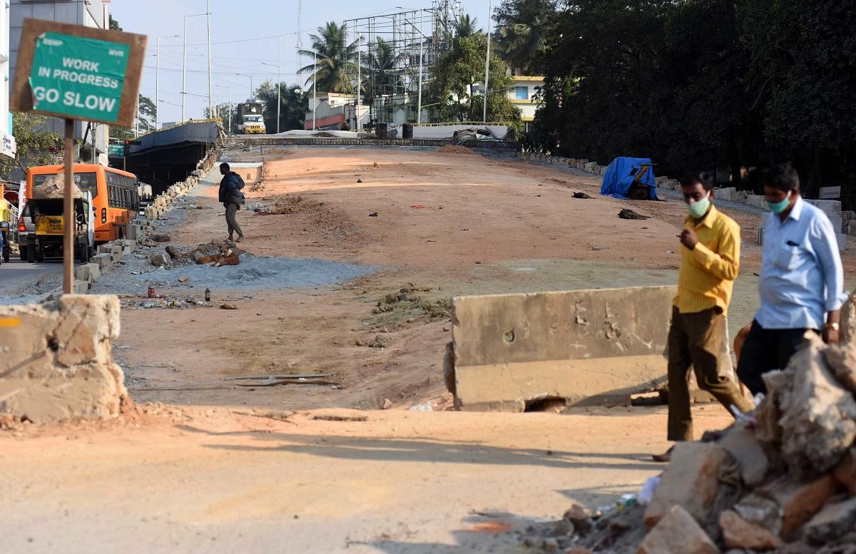 Sivananda Circle flyover work begins on Nehru Circle side of the flyover, in Bengaluru. Credit: DH Photo/Pushkar V