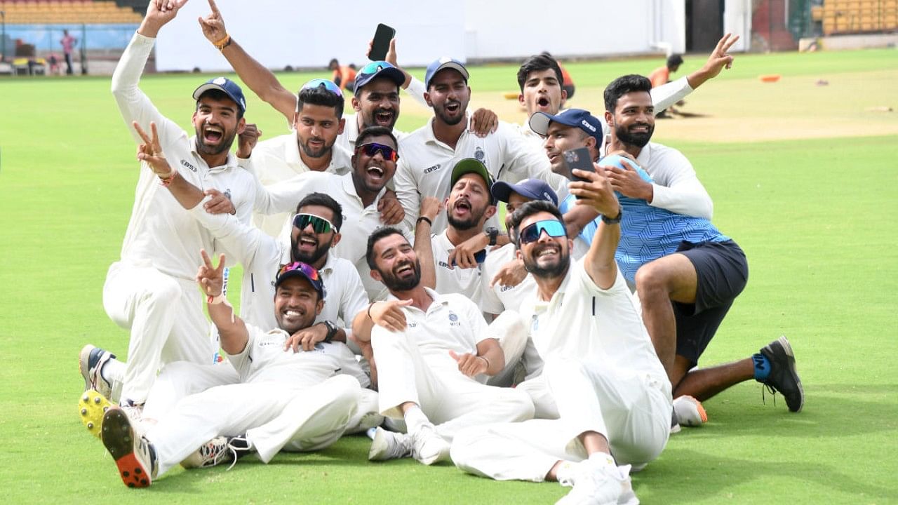 Madhya Pradesh's players celebrate their win after their team beat Mumbai by 6 wickets in the Ranji Trophy final cricket match, at M Chinnaswamy Stadium in Bengaluru. Credit: DH Photo