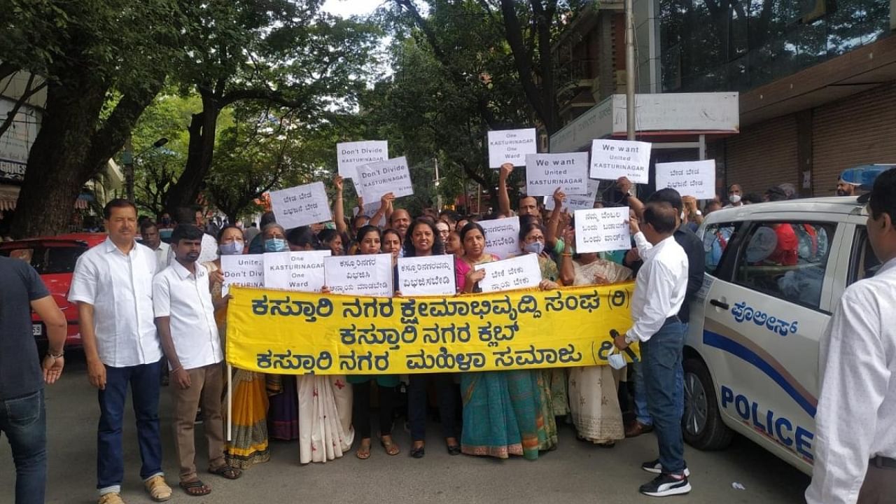 Residents of Kasturinagar stage a protest against the bifurcation of their ward on Saturday. Credit: Special arrangement